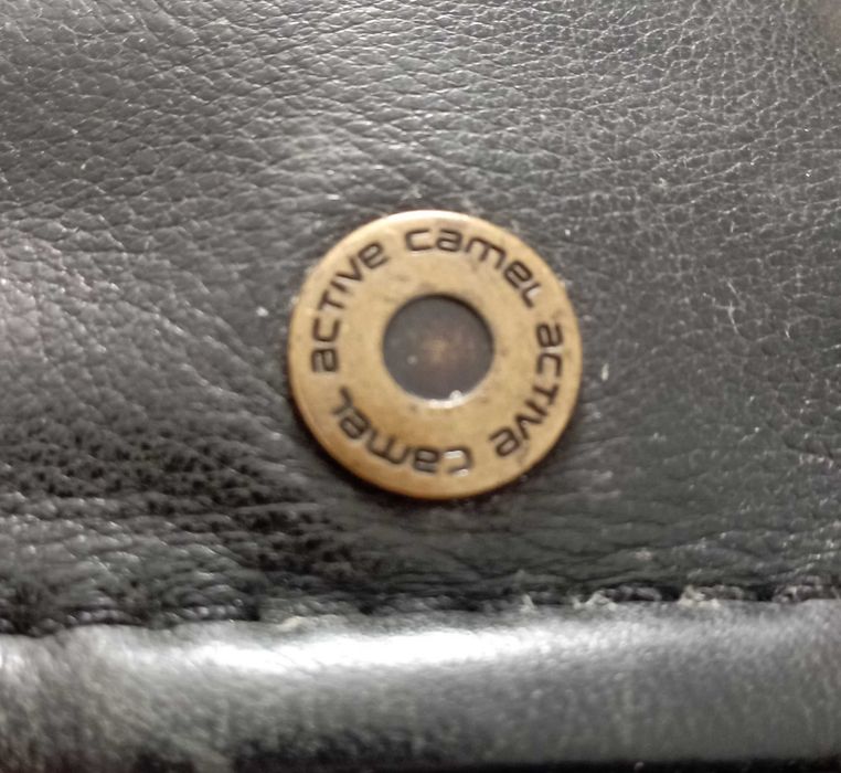 Bolsa tiracolo em pele marca Active Camel