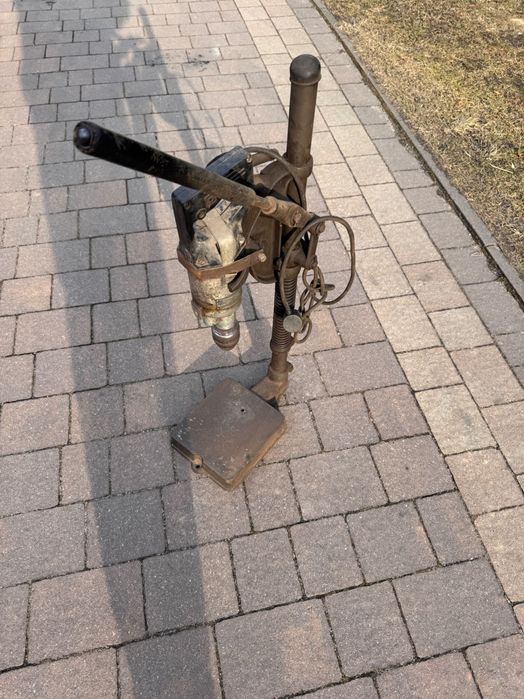 Uchwyt stojak z wiertarka celma