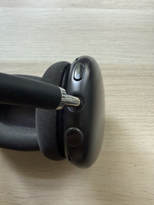 Airpods max lightning