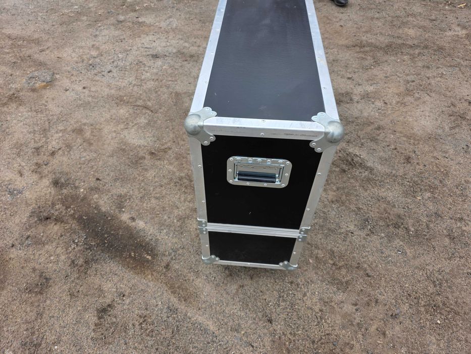Case na TV, ekran, obraz max 45 cali Nakładka, flightcase / FAKTURA