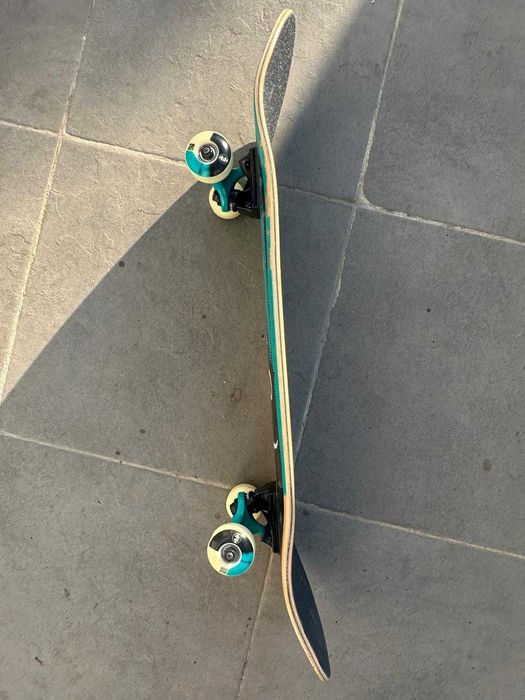 Skate completo CARTEL 8.25" - Novo