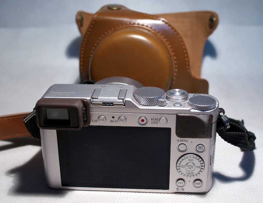 Panasonic Lumix DMC-LX100 (srebrny)