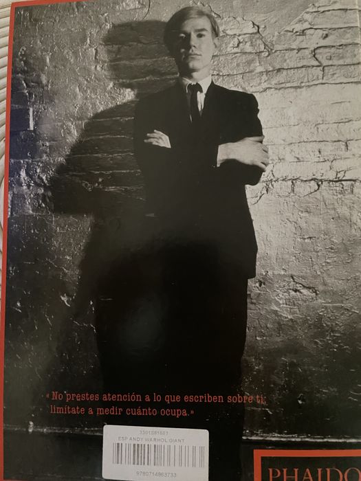 Andy Warhol – “Giant” Size