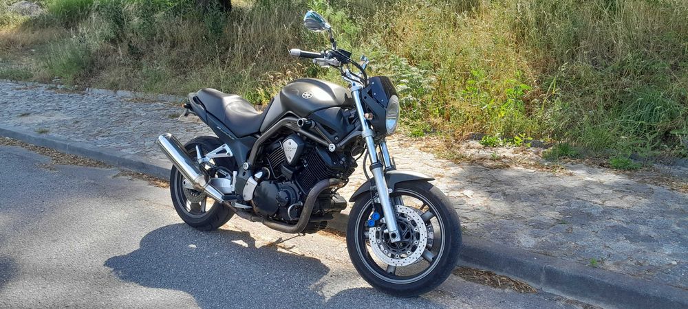 Yamaha BT1100 Bulldog / posso trocar por carro