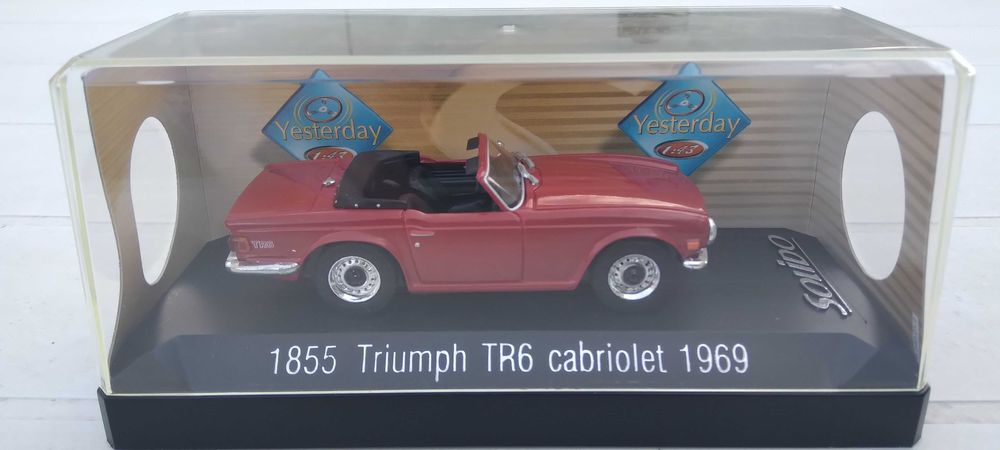 Miniaturas : Triumph, BMW, Porsche, Peugeot ;  8 modelos  escala 1/43