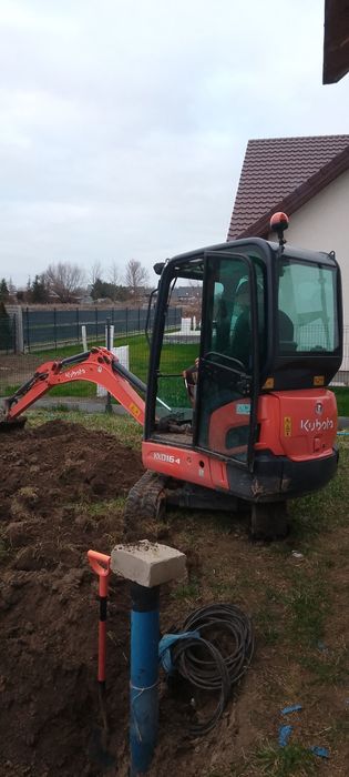 Usługi minikoparką (Wiercenie studni)