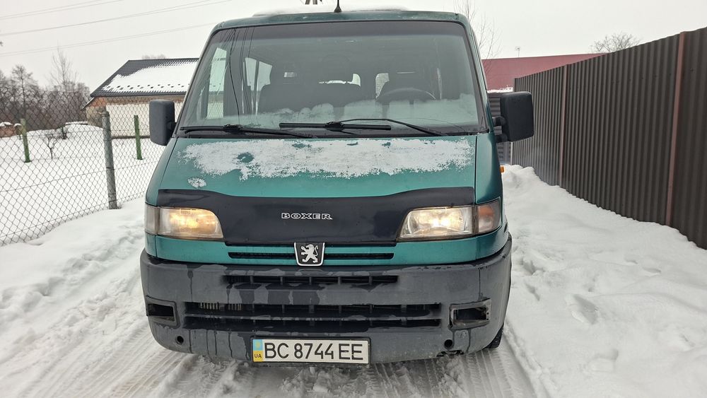 Продам Peugeot Boxer повний пасажир 9 місць