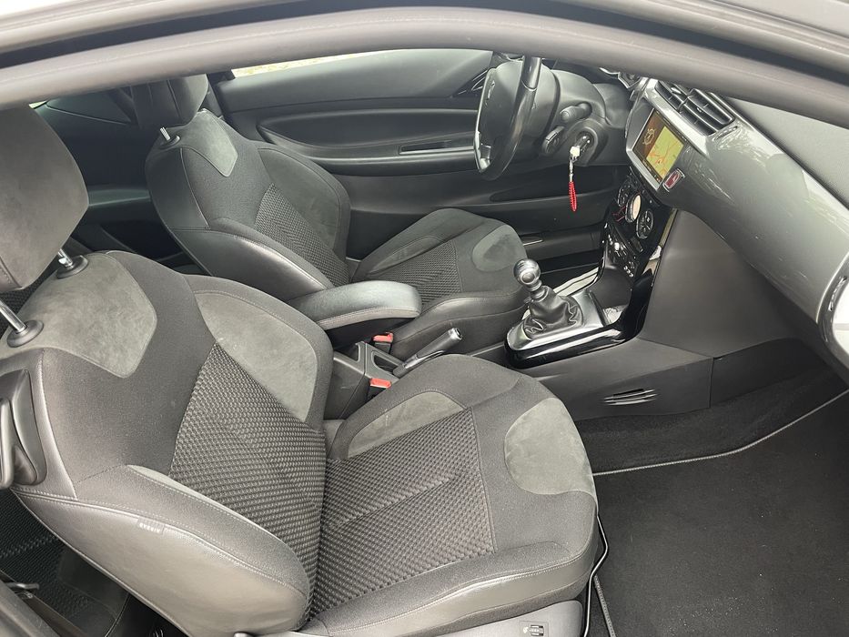 Citroen DS3 1.6 THP Cabriolet — photo 4