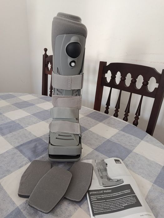 Bota ortopédica mobilizadora. Nova e muito barata . Tamanho S