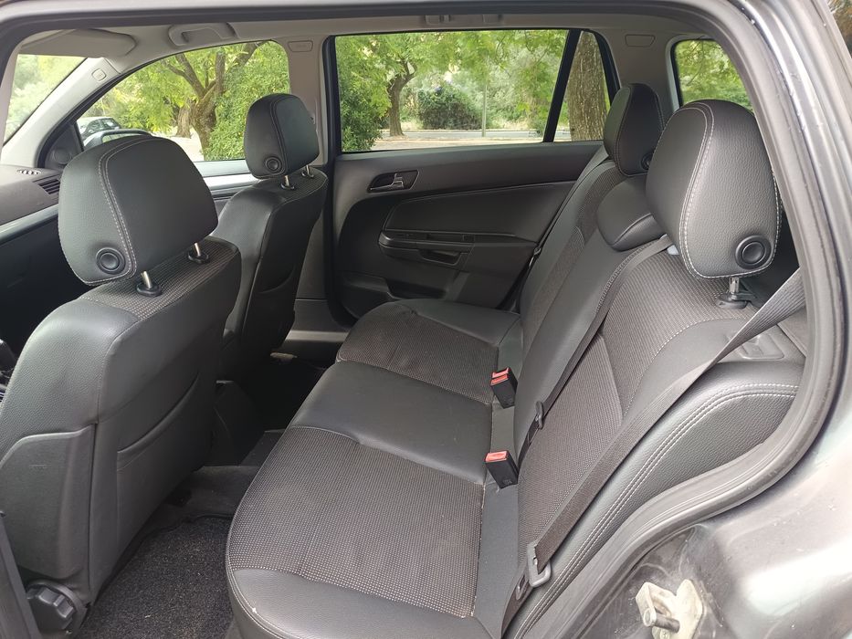 Opel Astra 1.7 CDTI 125CV CX6 195000k
