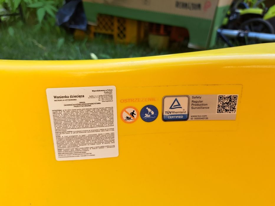 Wanienka dla dziecka z podstawką