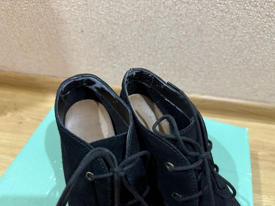 Черевикі замшеві clarcs