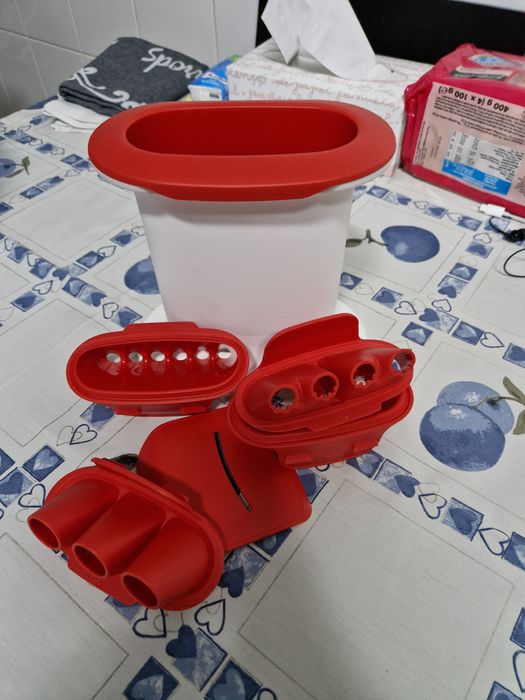 Tuperware máquina de croquetes