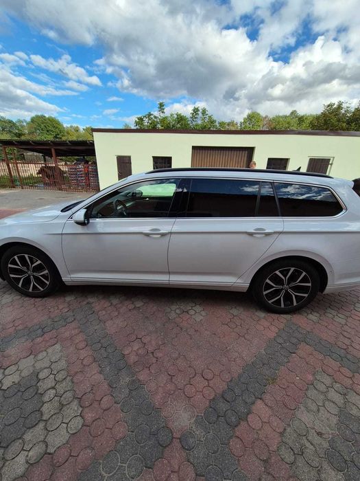 Volkswagen Passat Variant 1.5 TSI 150 KM DSG Business Rok modelowy 2021