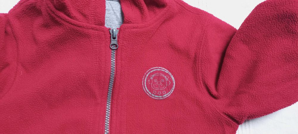 Bluza polarowa z kapturem rozpinana chłopiec r. 104 stan bdb