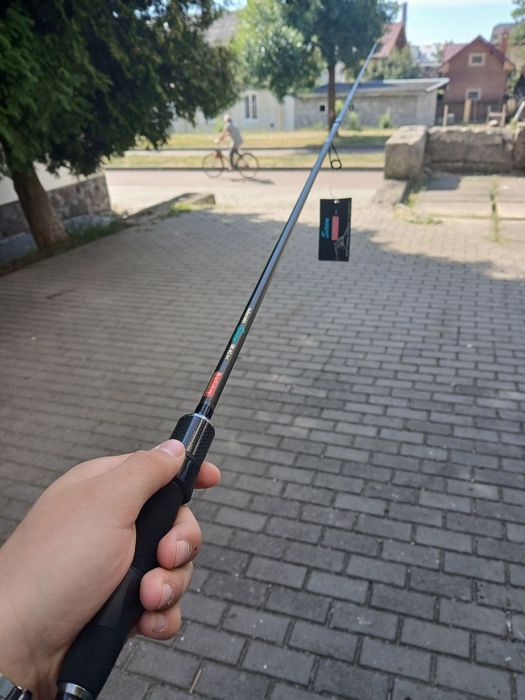 Продам два спінінга Bratfishing Siren нові