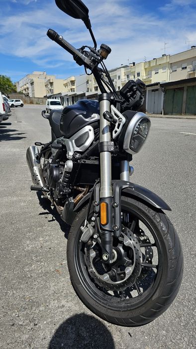 Voge500ac como nova