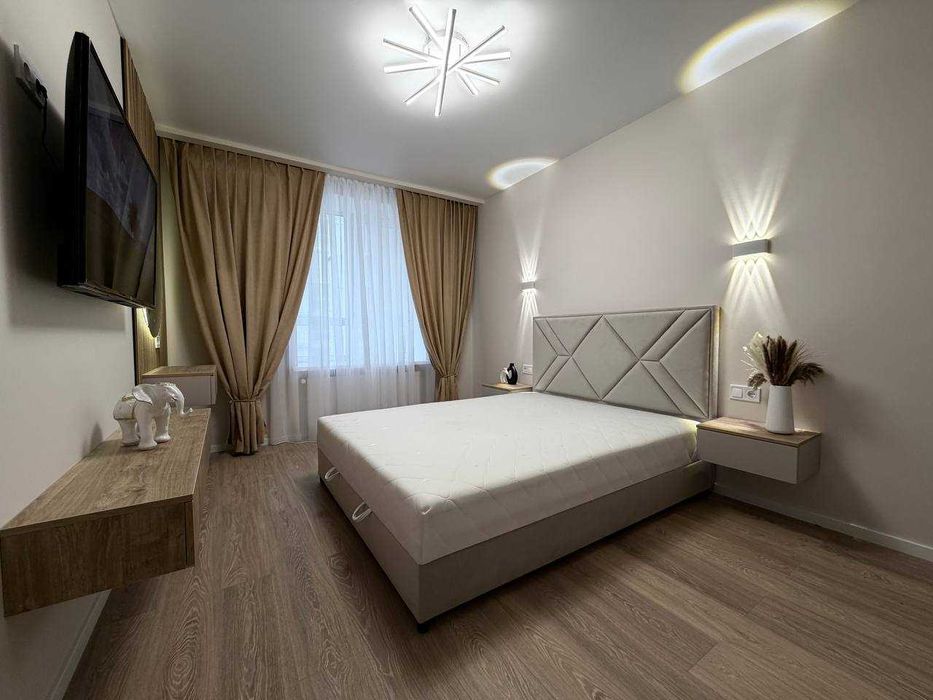 Продам ТОП 1  квартира Днепровская Брама 2