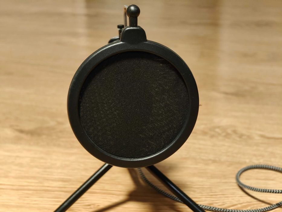 Mikrofon Trust GXT ze statywem