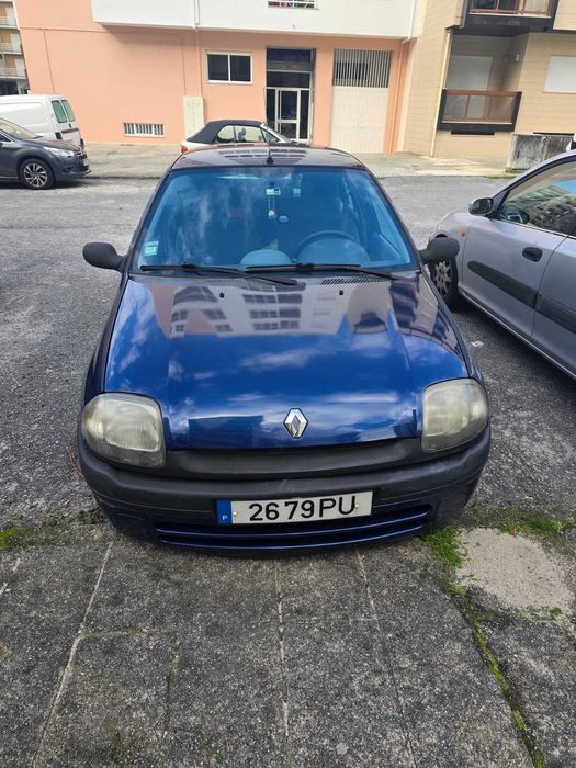 Clio II 2000 - 1.2 Gasolina 58 cv 5p