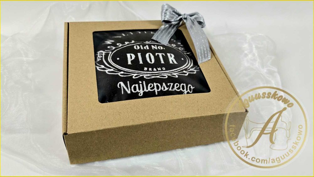 Haftowana Pamiątka na Urodziny z kieszonką Personalizacja 04