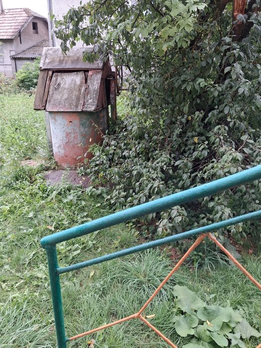 Продажа хатинки з земельною ділянкою  !