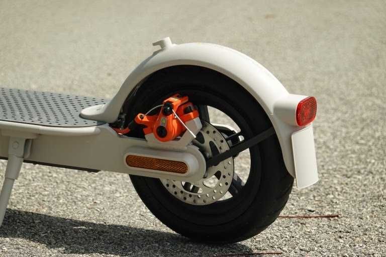 Електросамокат Electric Scooter 365+ APP (MiniRobot)Чорний /Білий|