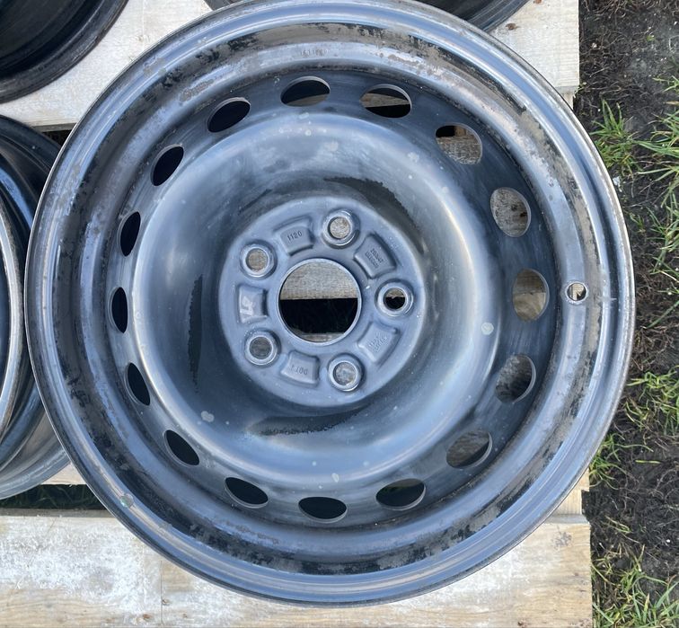 Felgi stalowe z kołpakami Toyota 15’ 5x114.3. Yaris, Auris, Corolla!