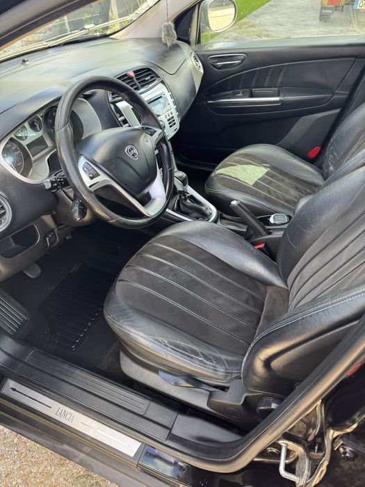 Lancia Delta 1.6 Multi-Jet 2011