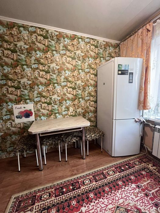 Продается 3 комнатная квартира на Химике