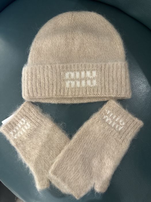 Miu miu комплект шапка з рукавичками