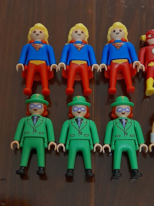 Figuras Dc comics Playmobil kinder Surpresa  Joker,  Batgirl,  Harley