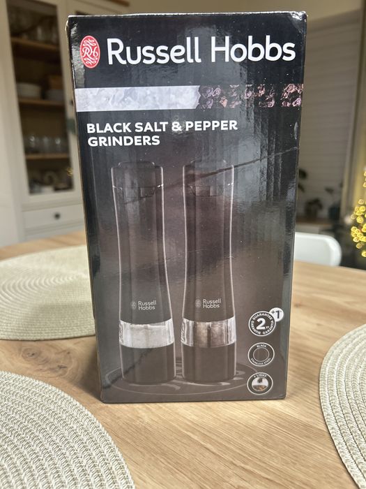Russell Hobbs młynki komplet pieprz i sól