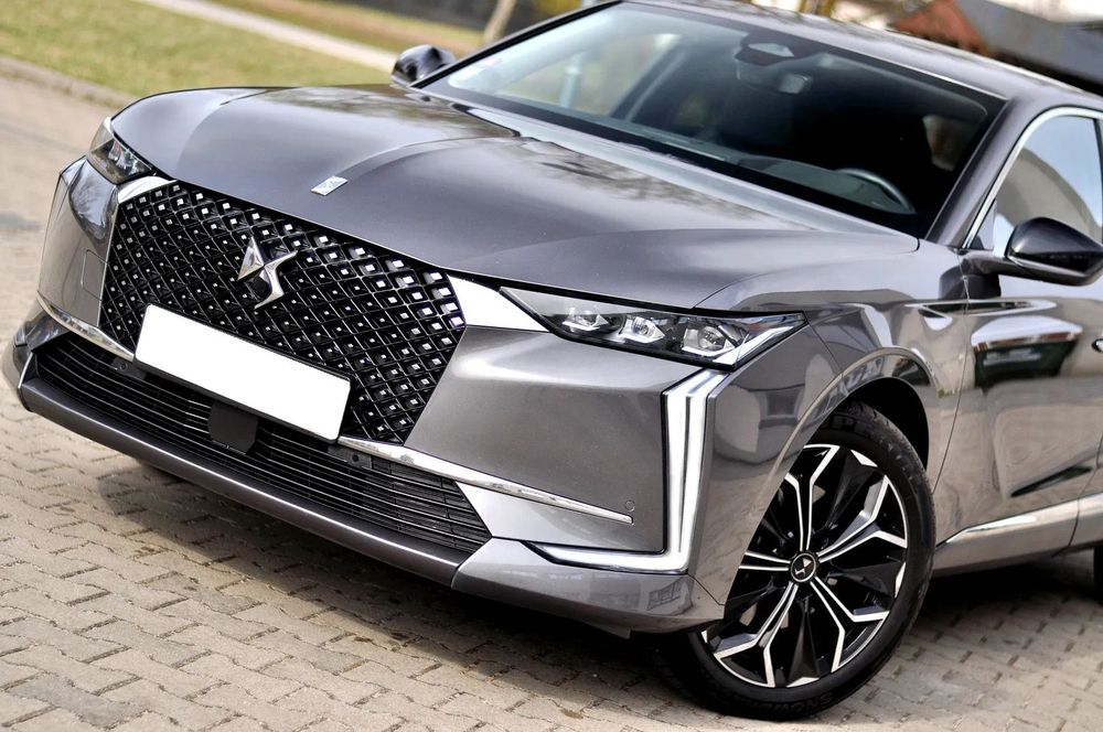 DS Automobiles DS 4 Kamera Skóra Alu19 Head Up Full Led Tablet Navi Bose