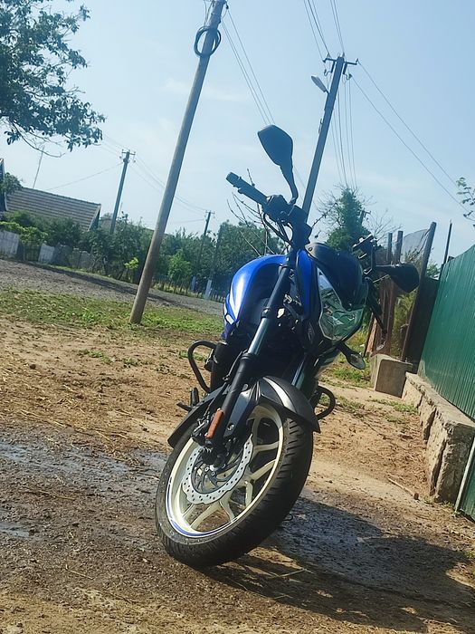 Bajaj pulsar ns 200