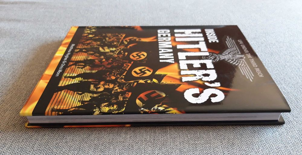 Livro "Inside Hitler's Germany" de Matthew Hughes e Chris Mann