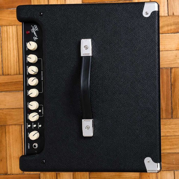 Amplificador para Contrabaixo Fender Rumble 100 – Impecável | Usado apenas 3 vezes