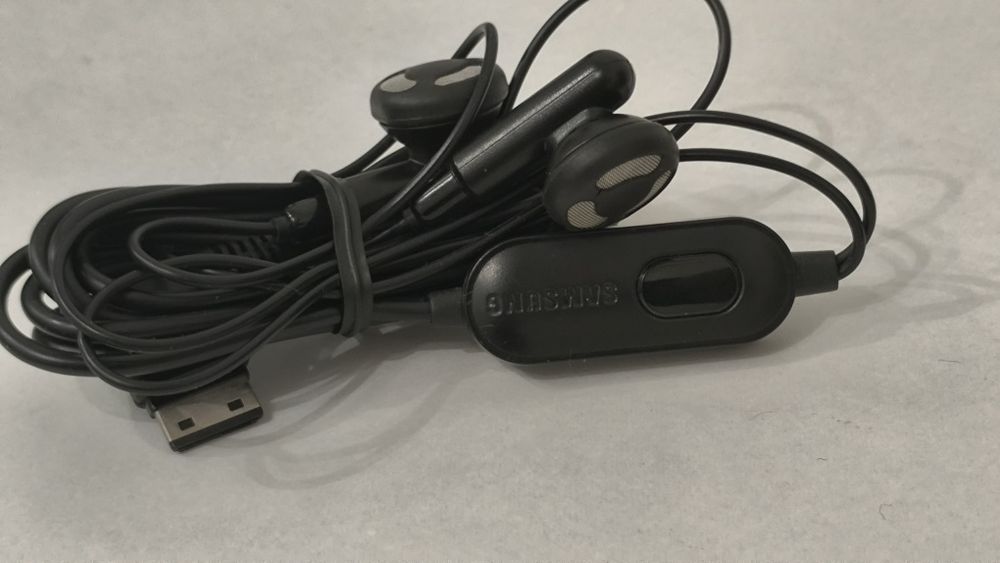Słuchawki Samsung Retro szeroki wtyk 20-pin Avila Solid Omnia Delphi-05476A | 20-pin / Szeroki wtyk | Stan Bardzo Dobry