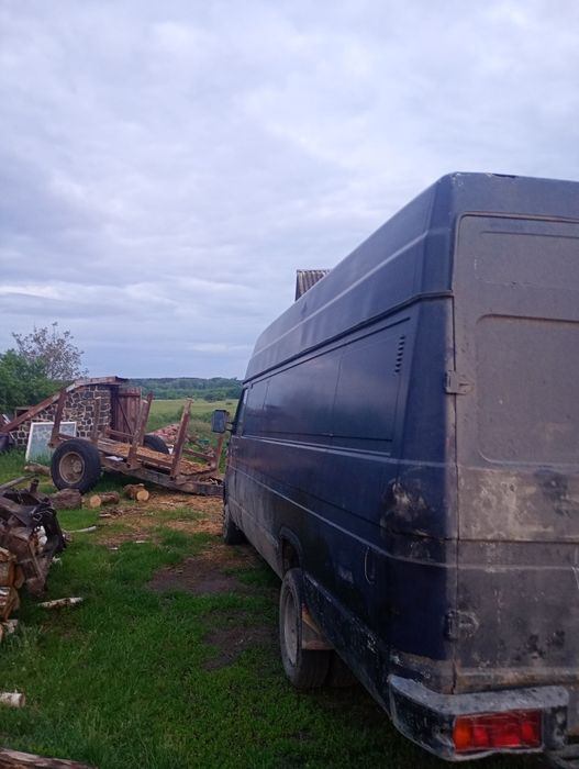 Продам івеко максі база