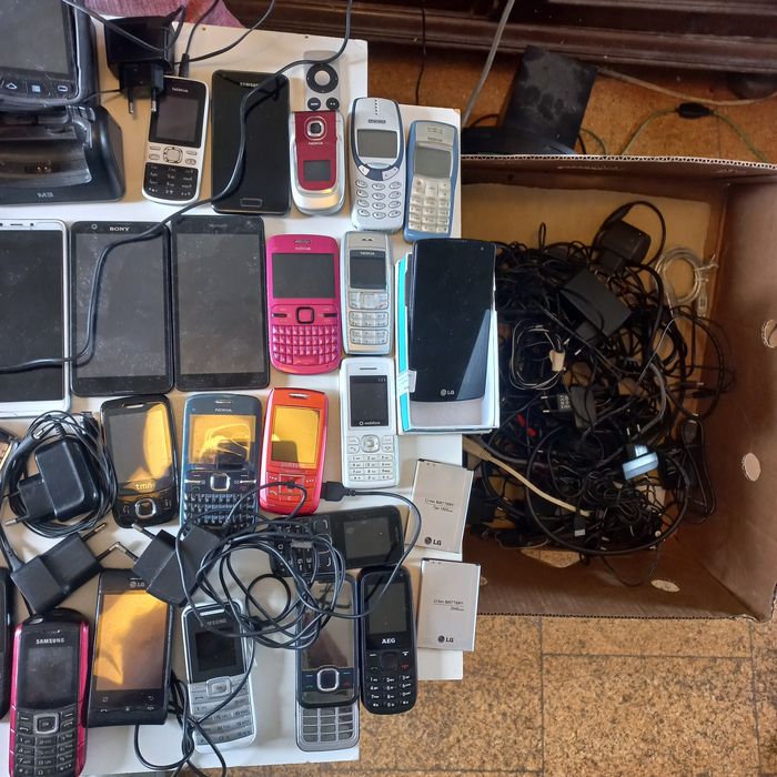 Xiaomi 11T + vários+ baterias ler descrição