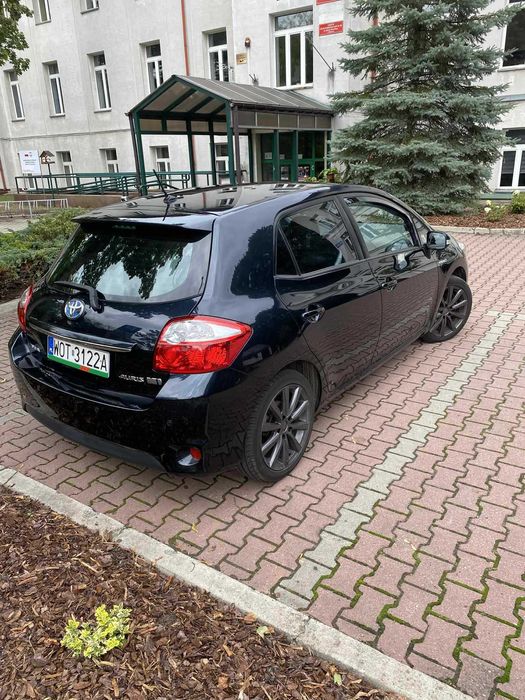 Auris hybryda 2012  PRESTIGE