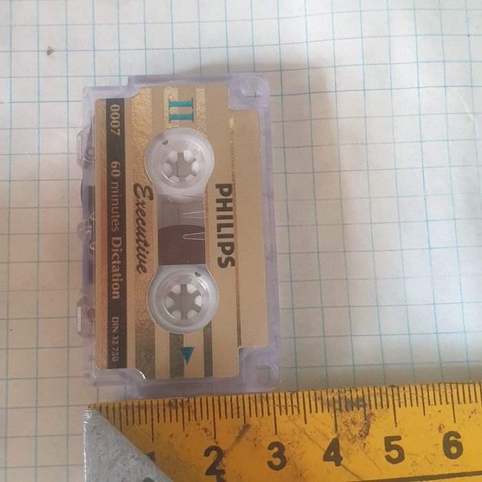 Philips LFH 0007, Mini Micro Cassette Executives, mini kasety, Origin