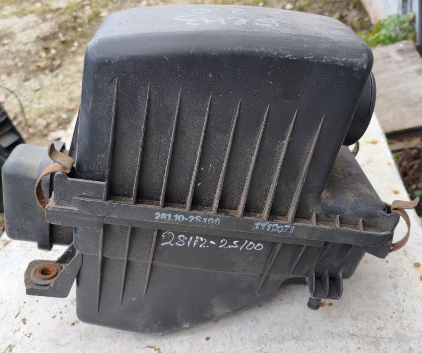 Корпус воздушного фильтра,расходомер Kia SportageIII SL,Киа Спортедж 3