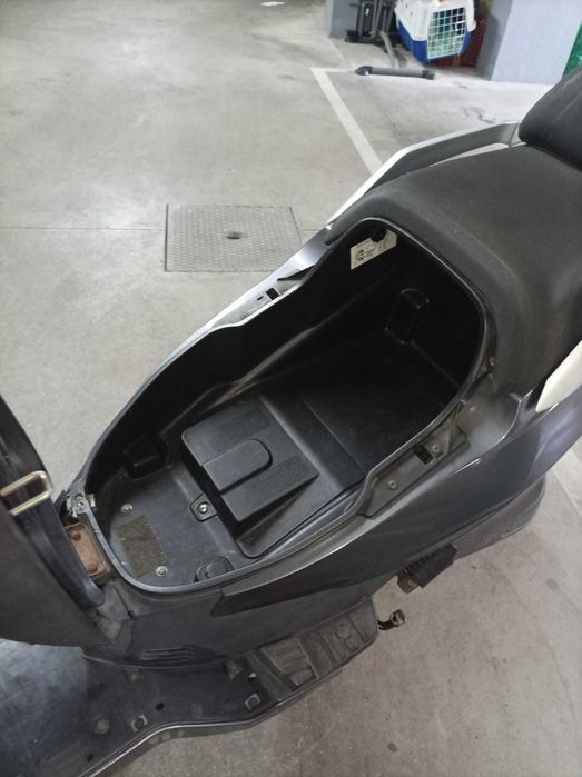 Vendo Scooter Daelim S2 125cc ou troco por carro com caixa automática