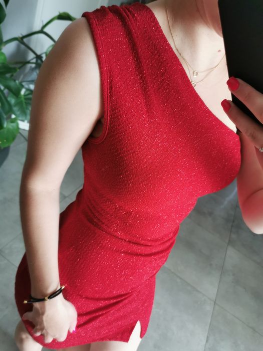 Czerwona sukienka Shein M