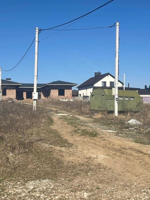 (8) Продам земельну ділянку в Прибузькому 8686