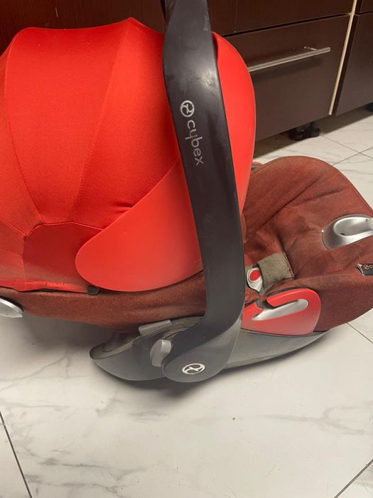 Fotelik Cybex Platinum z bazą ISOFIX