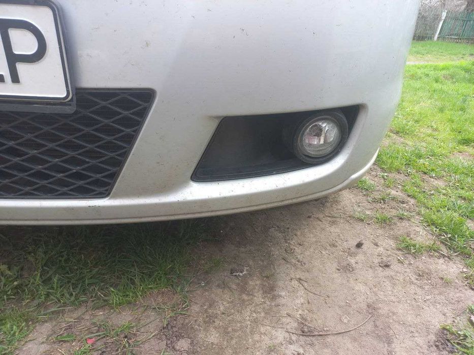 Решётка птф Mazda 5