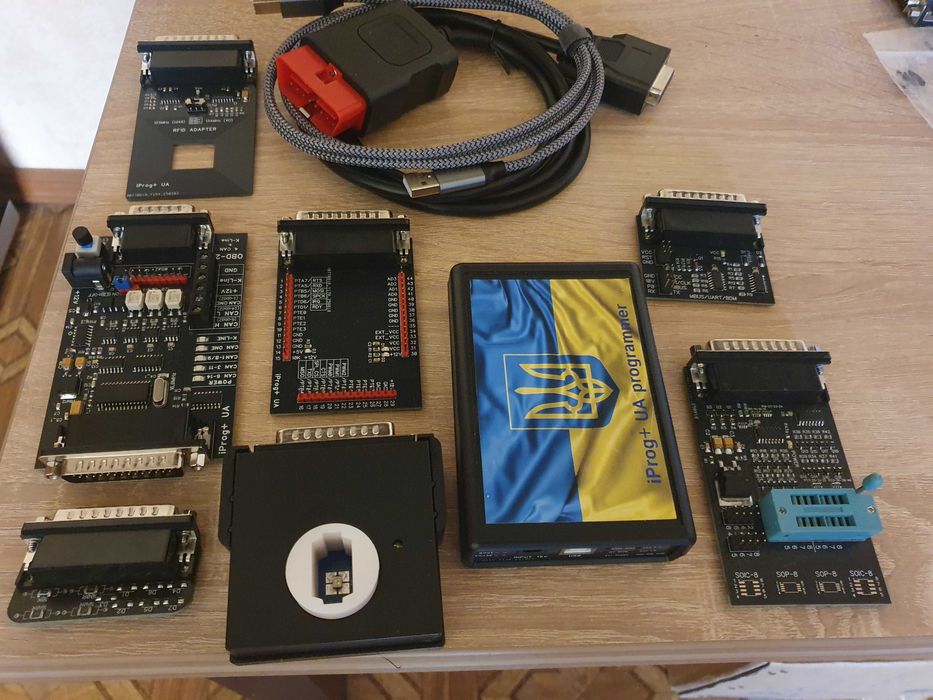 Программатор iProg+ UA + Mb ir key + комплект адаптеров