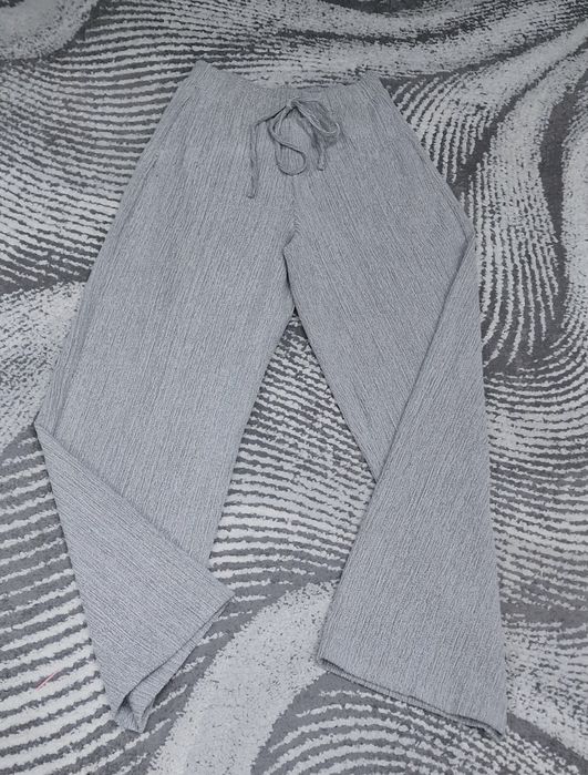 Spodnie szerokie "Zara".